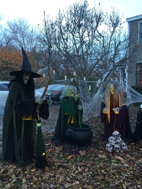 metal halloween witch house|outdoor halloween witch ideas.